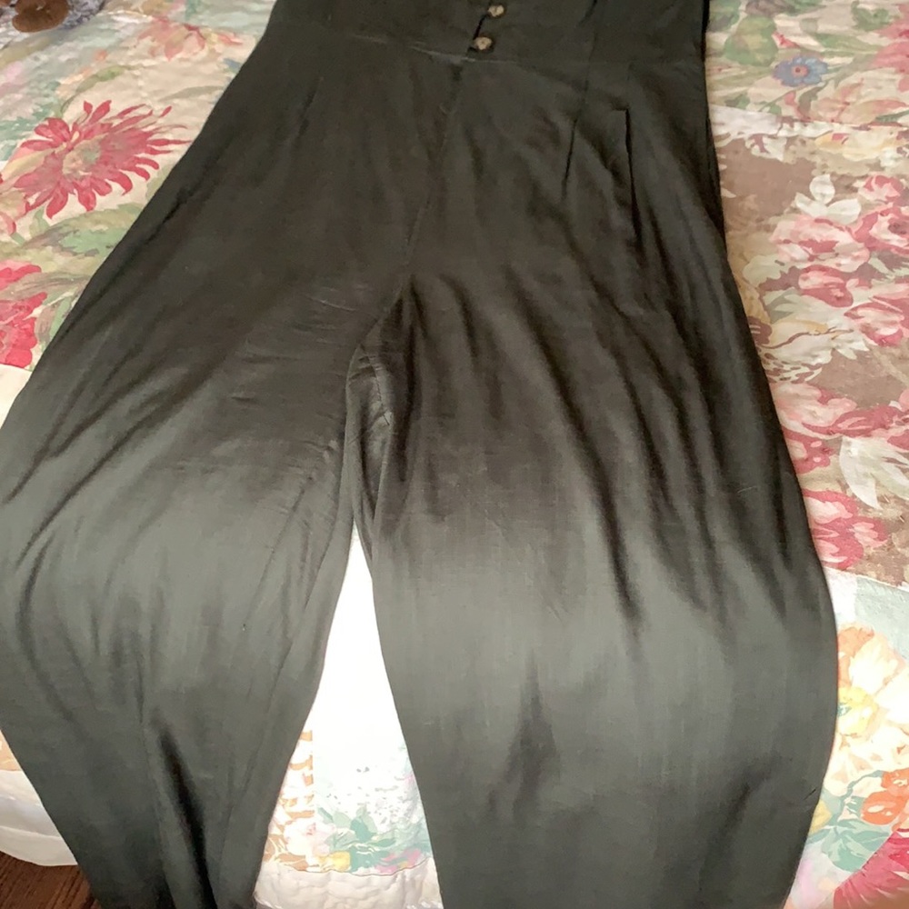 Medium Army Green jumpsuit from Earthbound - Picture 2 of 3